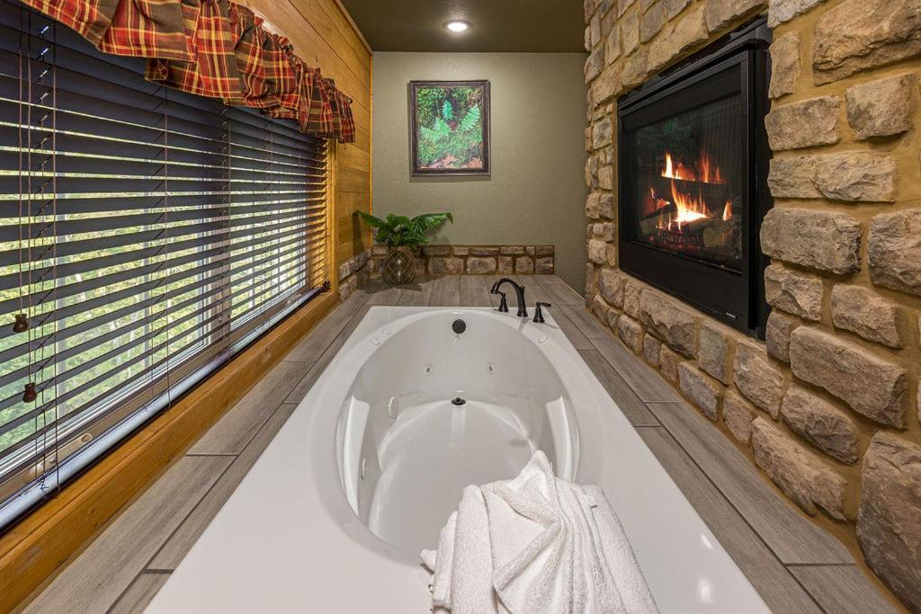 Villa Starry Starry Night By Eden Crest à Gatlinburg Extérieur photo